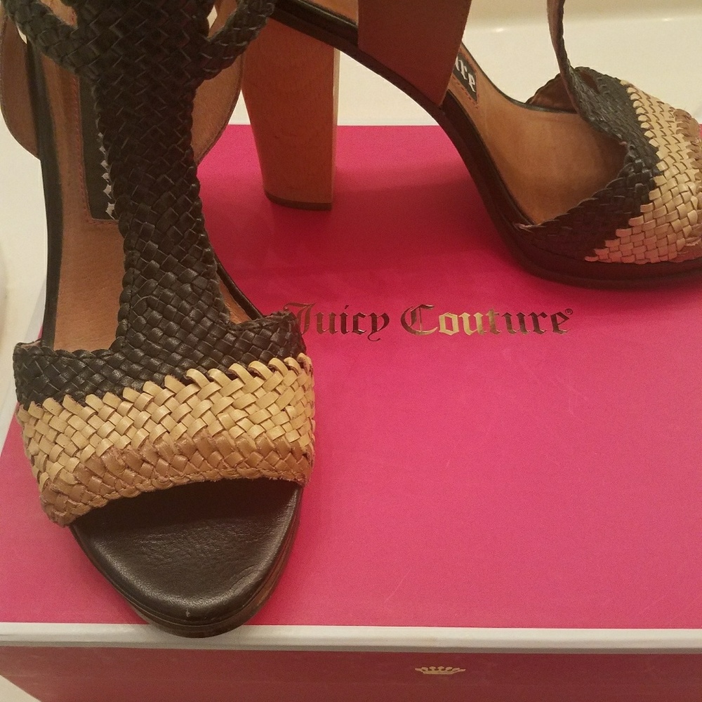 JUICY COUTURE T-STRAP PLATFORM HEELS Size 8.5